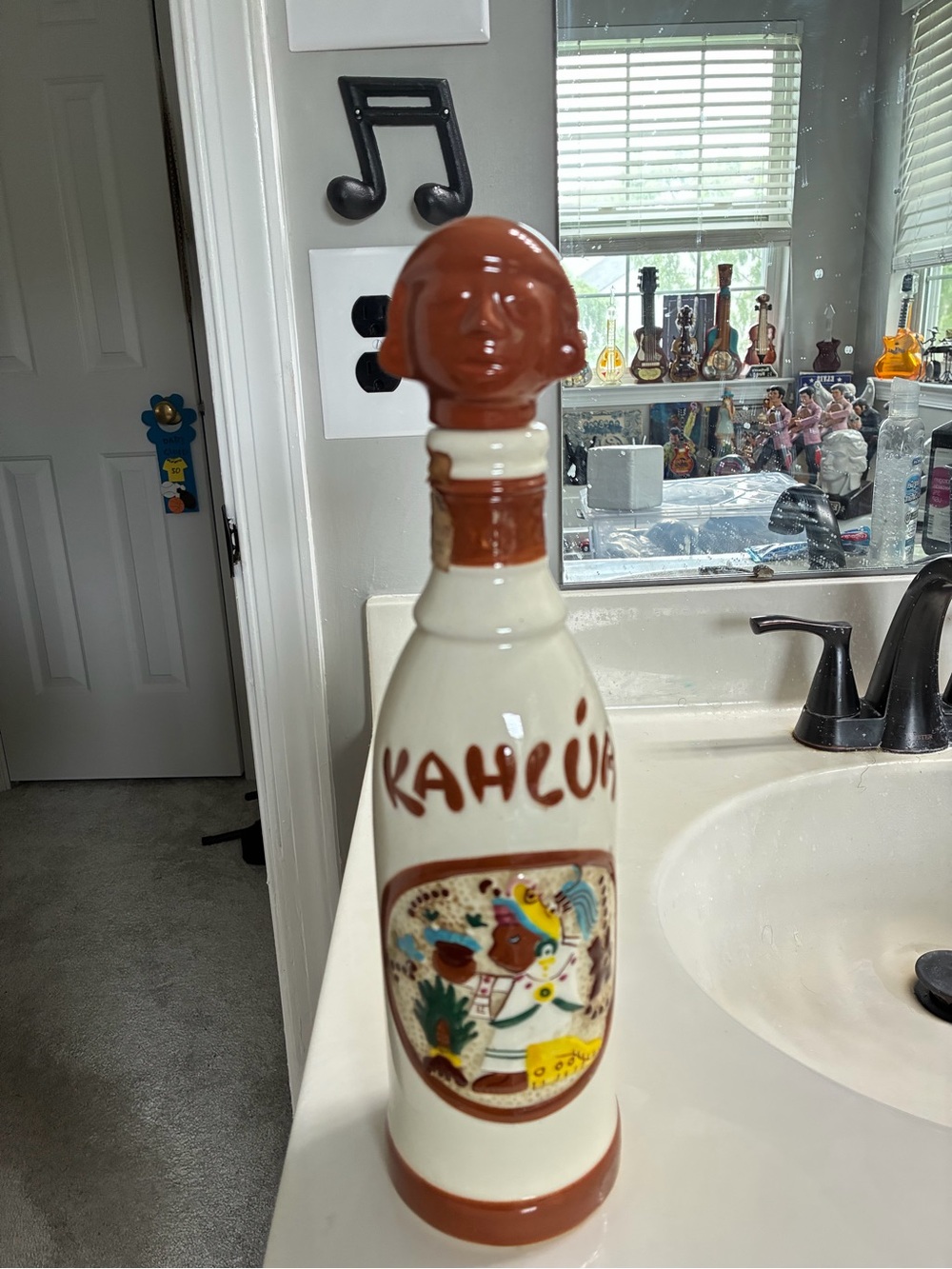 Vintage hand-painted ceramic Kahlúa liqueur decanter bottle made in Mexico.